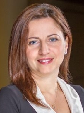 Ioana Mazare headshot